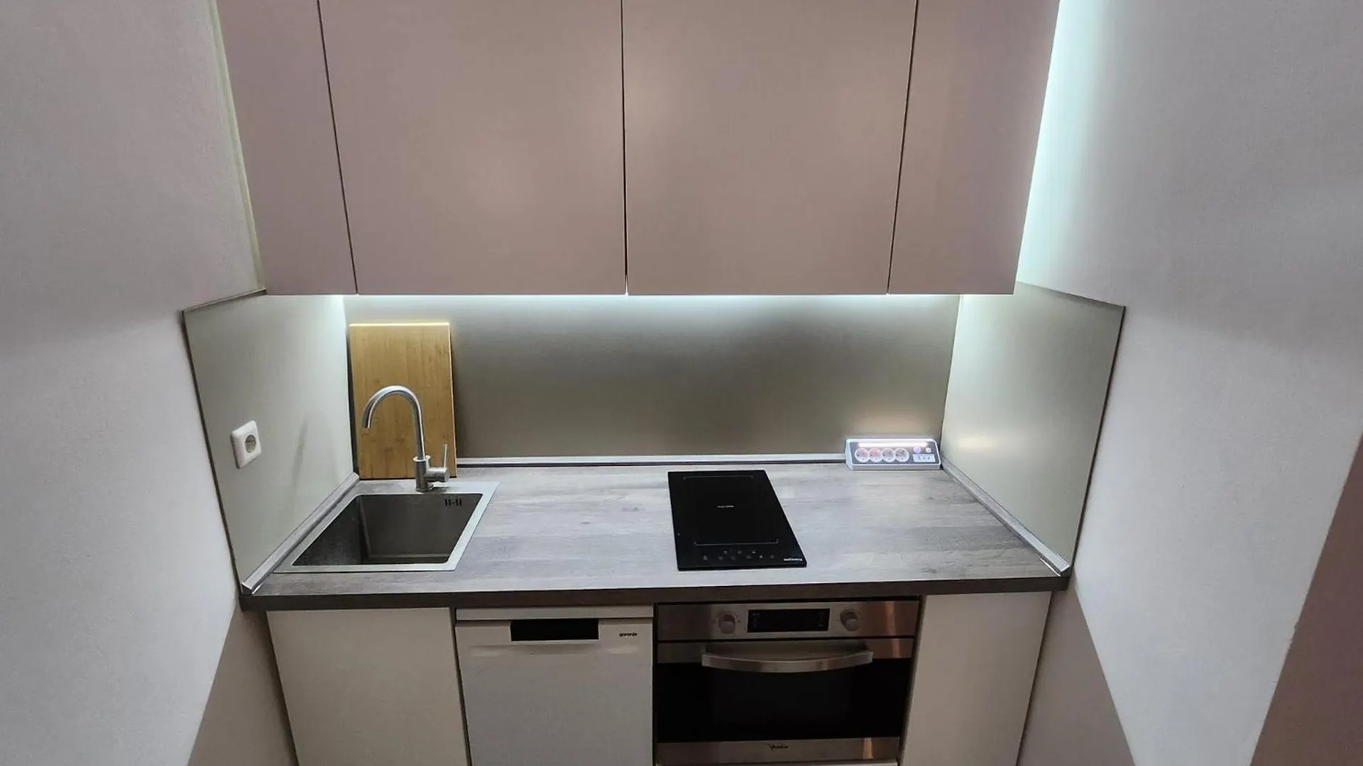 ברלין Design Apartment Mit Loftfeeling In Charlottenburg
